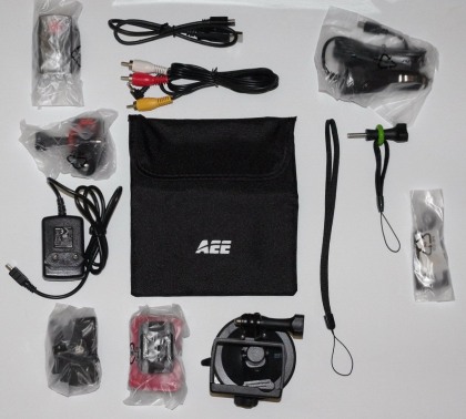 AEE SD21 Car Edition. Фото комплектации видеорегистратора/экшн-камеры