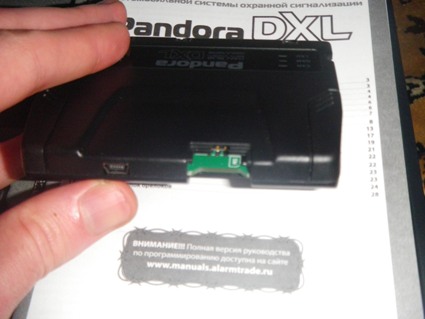 Фото Pandora DXL3700: слот для SIM-карты